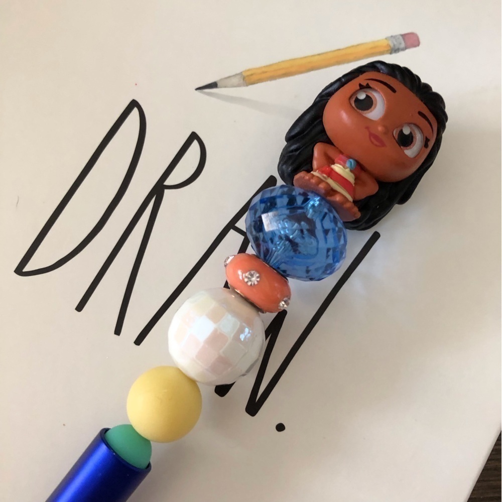 Disney Doorables: Moana: Moana handmade beaded pen